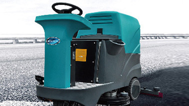 智能洗地，潔凈升級——駕駛式洗地機(jī)的革新之路