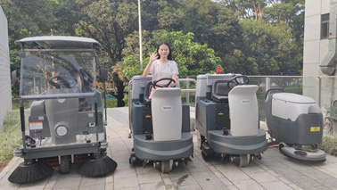 洗地機使用保養(yǎng)及注意事項